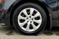 2020 Toyota Corolla LE CVT 4-Door Sedan The 2020 Toyota Corolla LE offers a perfect balance of relia... (image 9)