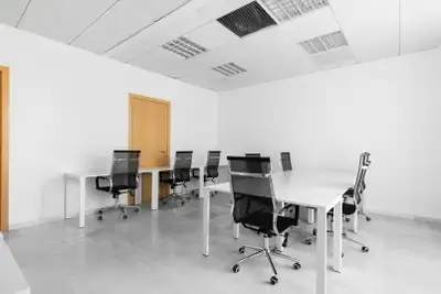 A fully serviced private office with 5 people, ready to use from day one. Work with focus and privac...