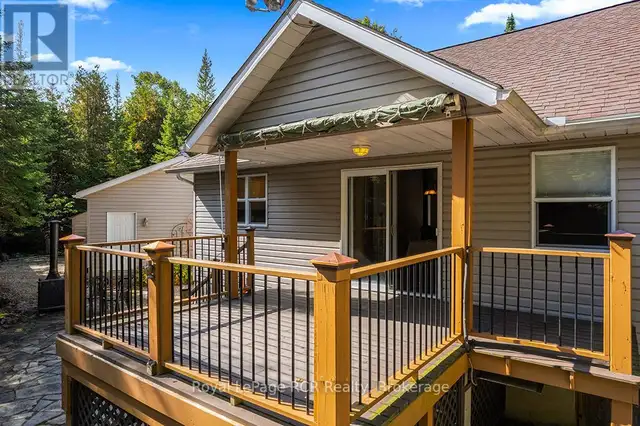 83 LAKEWOOD COUNTRY LANE Northern Bruce Peninsula, Ontario in Houses for Sale in Owen Sound - Image 32