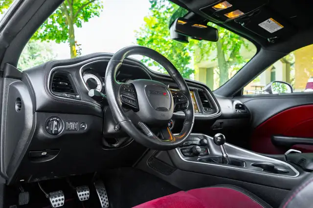 2022 Dodge Challenger5348208097322803223