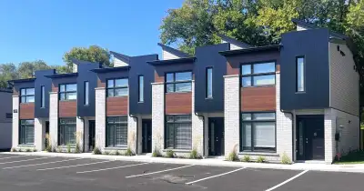 (Rented) Luxury 2-Story with 2-bed & 1.5-bath for Rent