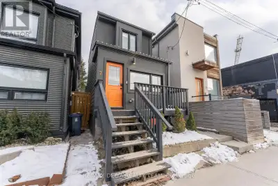 Discover the perfect blend of flexibility, location, and lifestyle in this beautifully maintained ba...