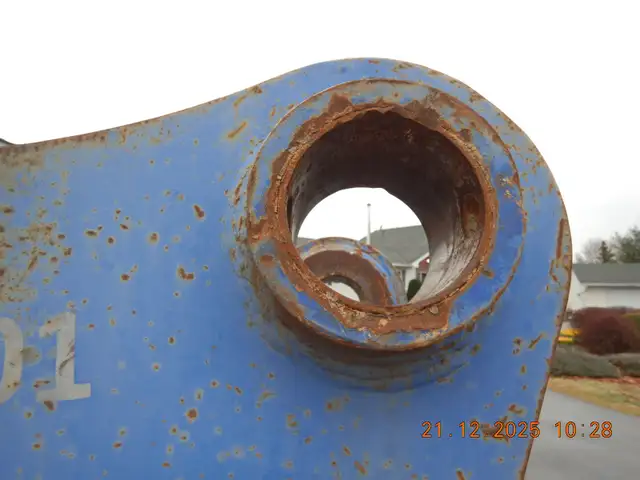 TERMINATOR TX750 75,000 ft-lb  QUARRY-DEMOLITION HAMMER/BREAKER in Heavy Equipment in City of Halifax - Image 36