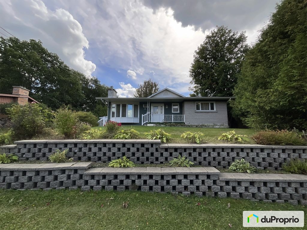 $450,000 - Bungalow for sale in Coaticook — photo 2