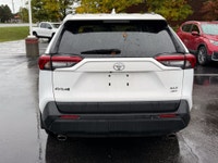 XLE|AWD|Sunroof|CarPlay 2022 Toyota RAV4 XLE XLE|AWD|Sunroof|CarPlay Blizzard Pearl 2.5L 4-Cylinder... (image 6)