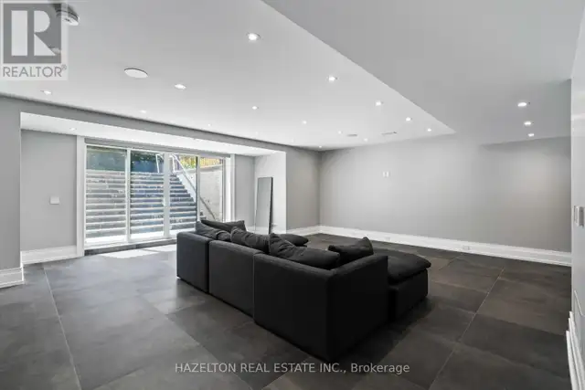 71 YORKVIEW DRIVE Toronto (Willowdale West), Ontario in Houses for Sale in City of Toronto - Image 36