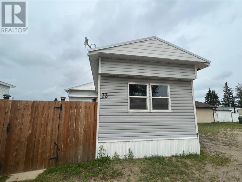 73 Hillpark Trailer Court Whitecourt, Alberta Houses for Sale