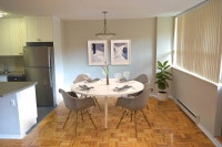 STUDENT-FRIENDLY 3 BEDROOM 1.5 BATHROOM APARTMENT FOR RENT IN LONDON! STEPS TO THE UNIVERSITY OF WES... (image 2)