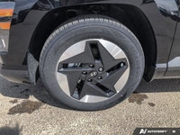 Ladies and gentlemen, allow me to introduce you to the 2025 Hyundai Kona Electric Preferred FWD, a v... (image 9)