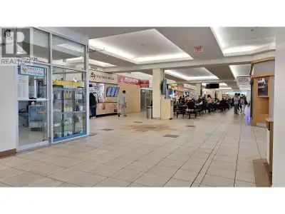 Well located 486 sq ft retail unit in Empire Centre, positioned steps from the busy food court and s...