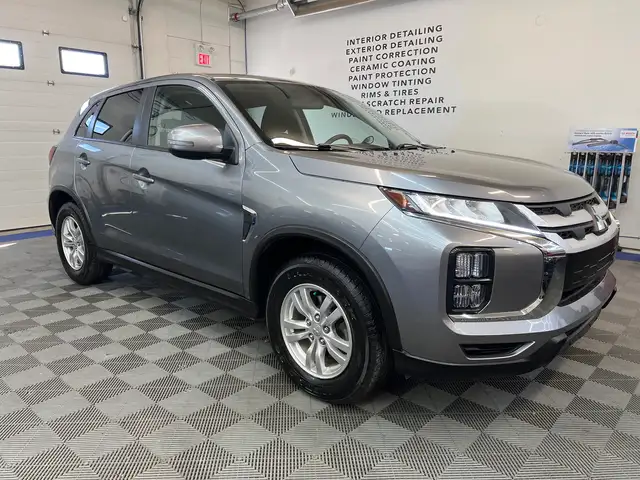 2021 Mitsubishi RVR SE