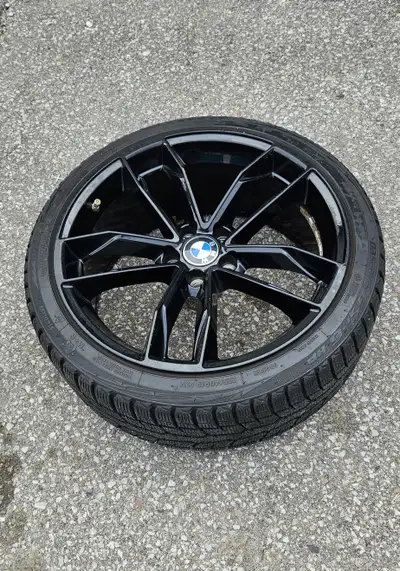 4 Original bmw rims 225/40/19 TOYO observe gSi WINTER tires 90 % 95 tread left TPMS sensores ..,,. D...