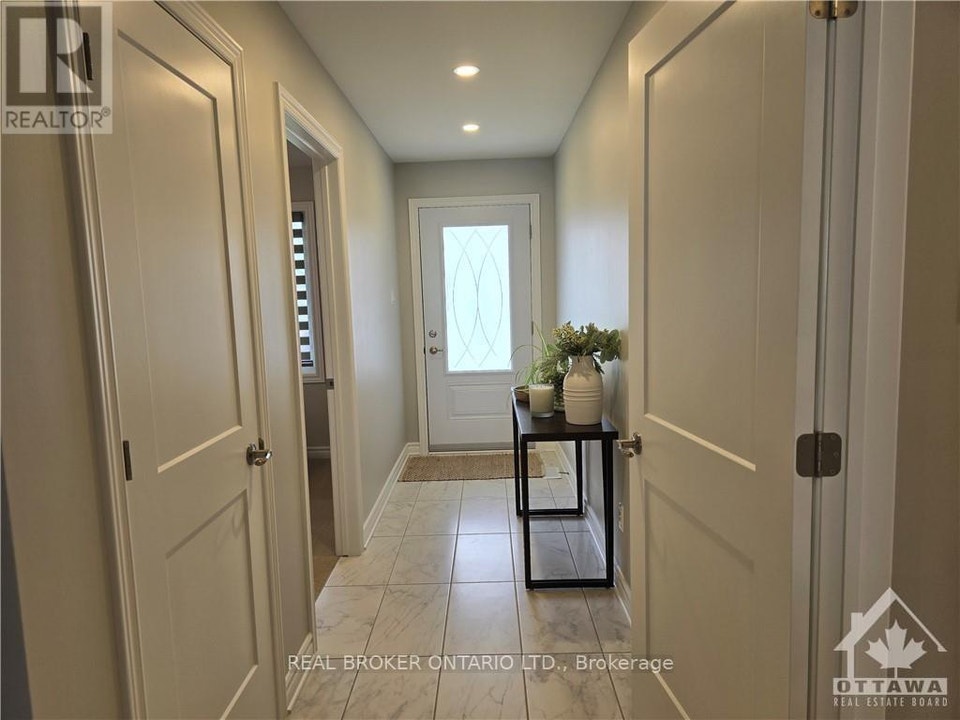 9 YADE ROAD Arnprior, Ontario 4