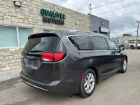 2018 CHRYSLER PACIFICA TOURING L + FULLY LOADED MINI-VAN WITH STOW N GO SEATS! QualiTee Motors offer... (image 4)