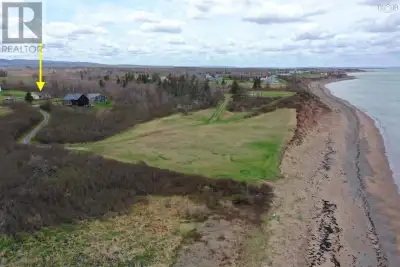 Dreaming of owning a property with a right of way to a beautiful sandy beach? Look no further! This...