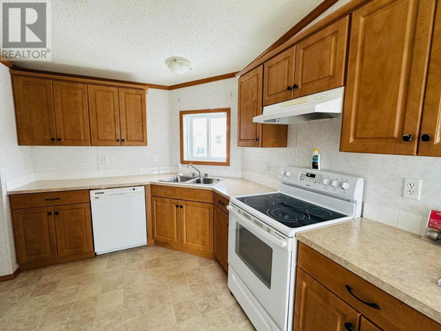 109 BRAHMA CRESCENT Williams Lake, British Columbia in Condos for Sale in Williams Lake - Image 2