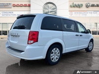 Cloth Seats | 7 Seater | Cruise Control | One Owner | Inspected | Financing | Available | Look at th... (image 5)