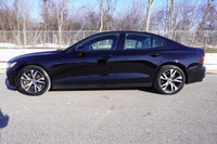 WOW!! Are you looking for a fun to drive luxury sedan that makes a statement everywhere it goes? If... (image 1)