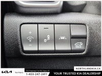 2022 Kia Sportage EX Ready for anything, from the streets of Calgary to the highways of Alberta, thi... (image 8)