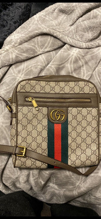 Gucci cheap purse kijiji