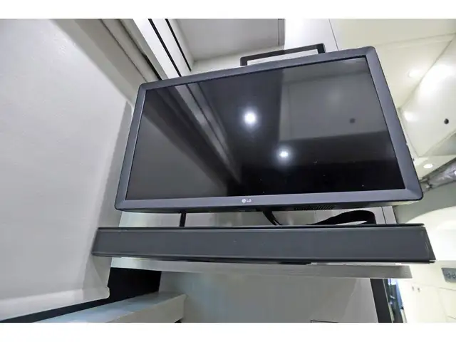 2026 Pleasure-Way Ontour Ontour 2.2 AWD ! Classe B NEUF 2026 in Travel Trailers & Campers in Laval / North Shore - Image 20