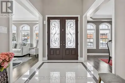 The rare positioning of this premium corner lot on a quiet court allows for an architectural abundan...