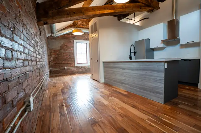 Unit 402- 2 Bed 1 Bath Apartment at 85 King Street E62854405093506124