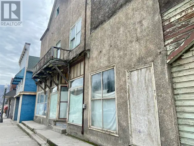 532 Rossland Avenue Trail, British Columbia62854407786626122