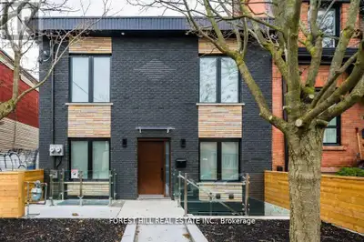Modern Boutique Lower Level Unit In The Most Desirable Trinity-Bellwoods Community. Steps To Ossingt...