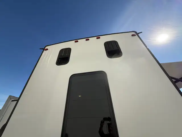 2022 Forest River Cedar Creek Cottage 40CDL in Travel Trailers & Campers in St. Albert - Image 33