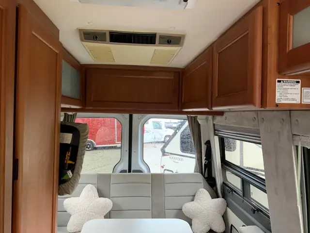 2010 Roadtrek RS Adventurous in RVs & Motorhomes in Barrie - Image 18