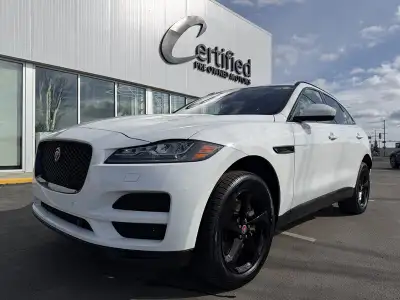Step into refined British luxury and performance with this 2017 Jaguar F-PACE 35t Prestige, a luxury...