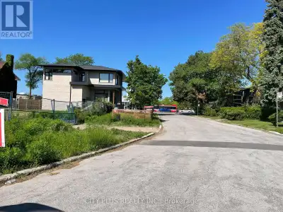 Beautiful Piece of Land Ideal For Builders And Investors To Build A Dream Home. Situated In A Quiet...