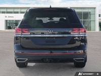 * 4MOTION All-Wheel Drive * Second-row captain's chairs * Panoramic moonroof * Power-adjustable leat... (image 3)