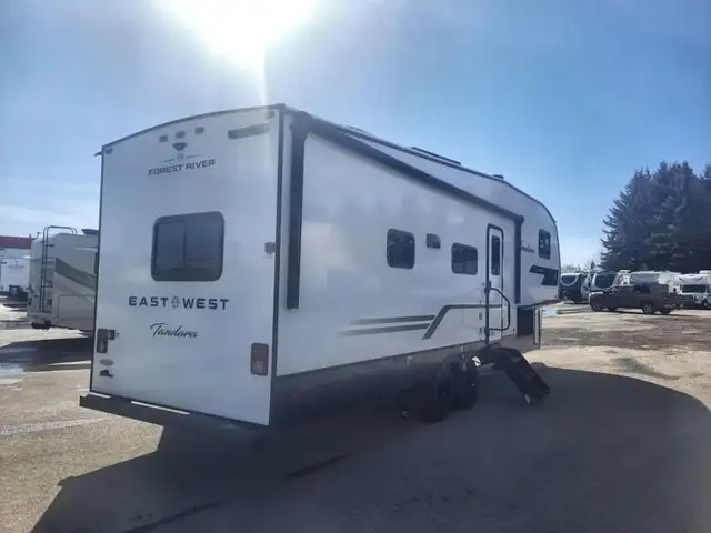 2026 EAST TO WEST Tandara 275BH in Travel Trailers & Campers in St. Albert - Image 15