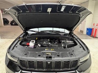 Save over $18,400 + tax from new on this BRAND NEW Jeep - Only 550 KM! Get ready to tackle anything... (image 7)