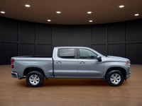 Price includes $1,000 finance credit. Price does not include fees or taxes. The 2025 Chevrolet Silve... (image 4)