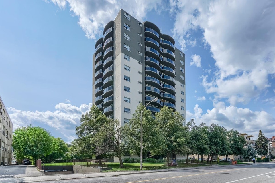 2 Bedroom Apartment for Rent - 145 Cosburn Avenue 3