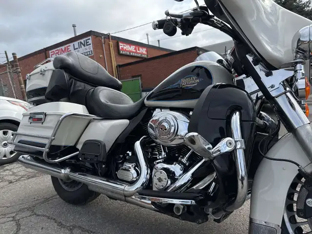 2012 Harley-Davidson Electra Glide Classic ~ ELECTRA GLIDE CLASS in Sport Touring in City of Toronto - Image 29