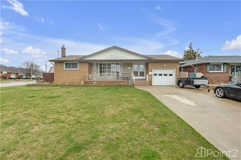 18 Rose Crescent in Houses for Sale in Hamilton