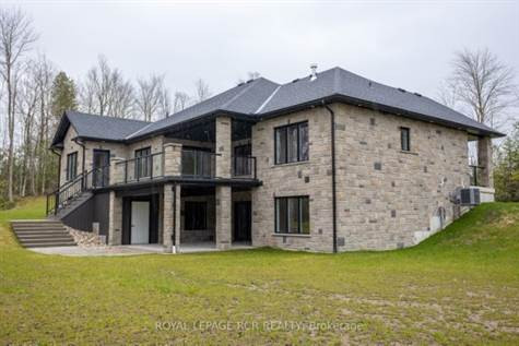 135 Louise Creek Cres in Houses for Sale in Owen Sound - Image 3