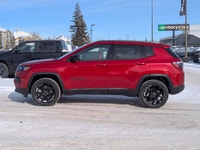 This Jeep Compass has a durable Intercooled Turbo Regular Unleaded I-4 2.0 L/122 engine powering thi... (image 4)