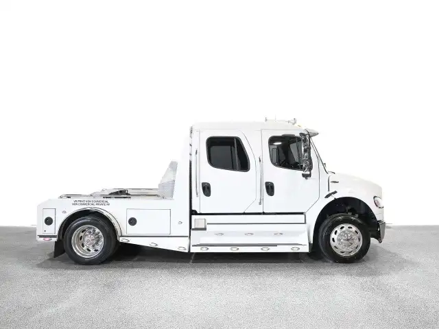 2013 Freightliner Others605033108845383681