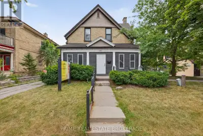 Bright, flexible second-floor suite for professional office or commercial use under R3-1/OC4 zoning...