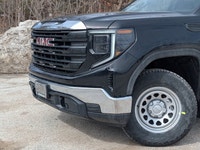 5.3L V8 engine for powerful performance | 4x4 drive for superior traction | Advanced safety features... (image 2)