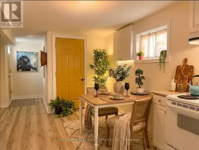 Large ABOVE ground apartment in the heart of Woodbridge - Pine Valley and Highway 7 -2 bedrooms, sep...