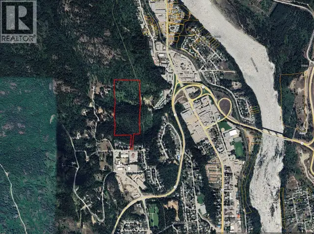 1365 Forest Road Castlegar, British Columbia in Land for Sale in Nelson - Image 3