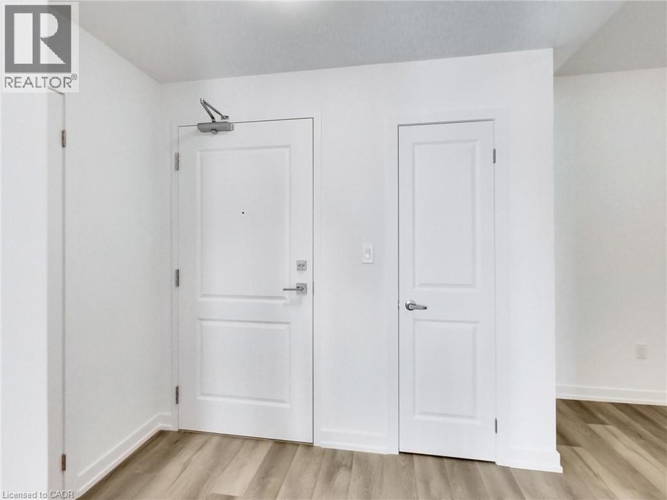 470 DUNDAS Street E Unit# 1008 Waterdown, Ontario 2