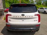 [112,000km AC / Tilt & Telescopic Steering / Power Windows-Mirrors-Power Locks-Keyless Entry / Cruis... (image 5)