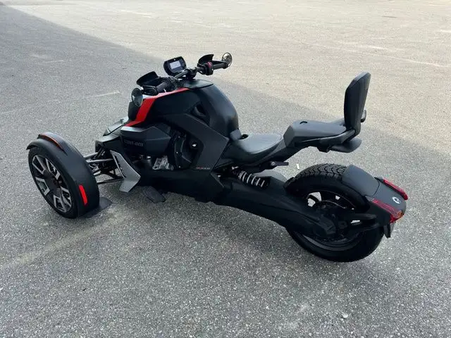 2019 Can-Am RYKER Rally Edition Rotax 900 in Sport Bikes in Norfolk County - Image 6
